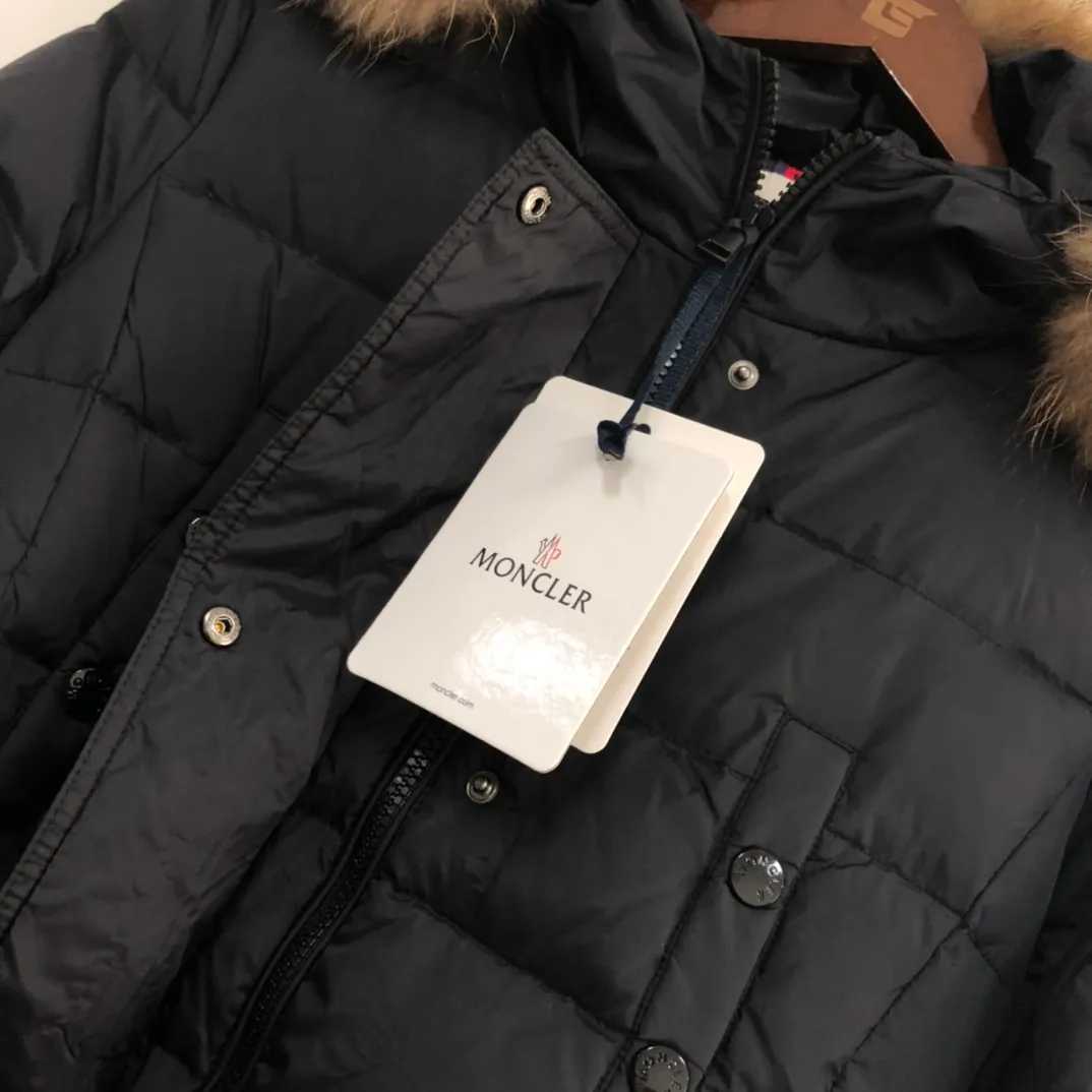 ——————💜 💅 MONCLER 🙎🙎 ！Original Authentic， ， ， ， ， ， ， ， %90 ，%10 ：Black， Green Size:1-4